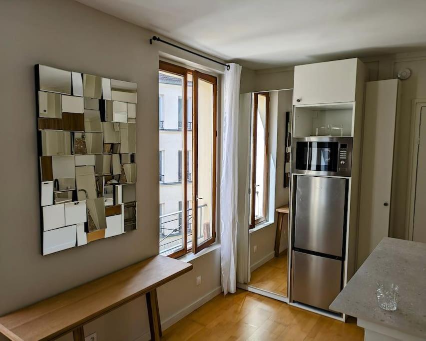 Studio Calme Et Ensoleille Entierement Renove Parijs Buitenkant foto
